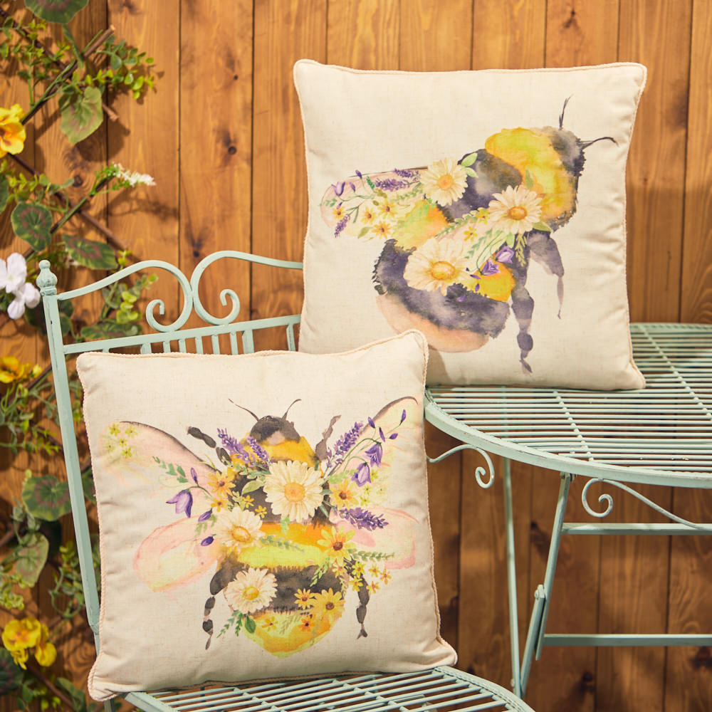 Bee & Daisy Cushion