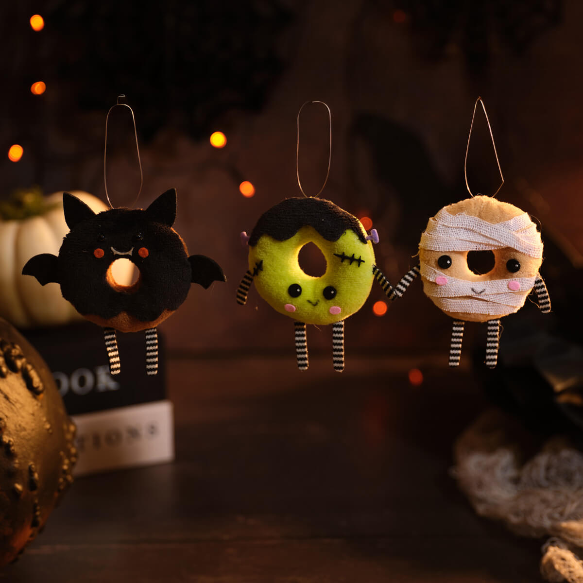 Creepy Cuties Spooky Donut Hanger