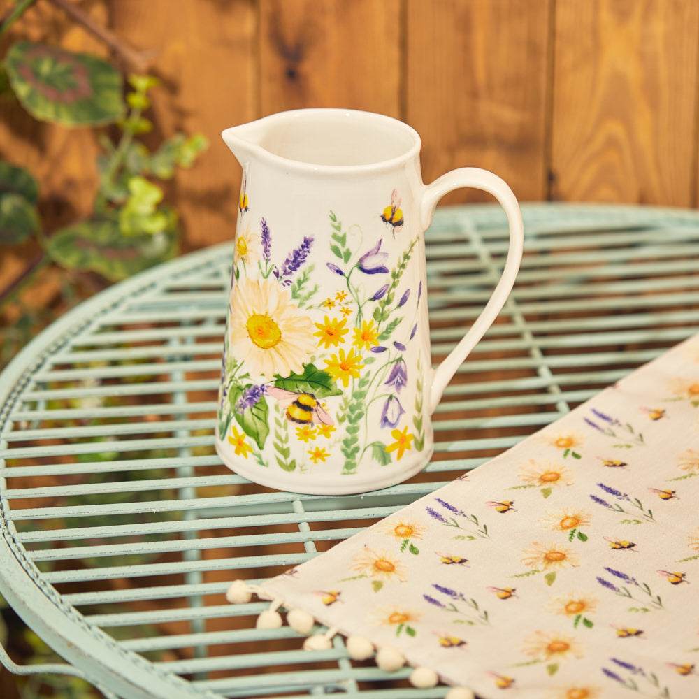 Daisy Bee Jug