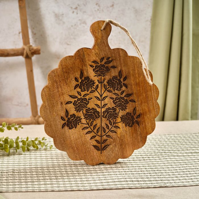 Flourish & Foliage Etched Scallop Chopping Board Large