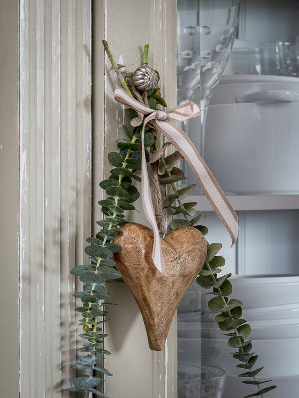 Vintage Natural Heart