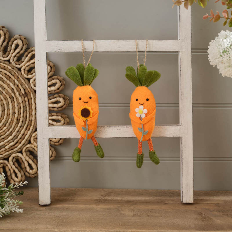 Farmhouse Bunny Felt Carrot