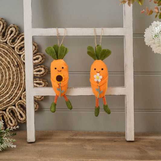 Farmhouse Bunny Felt Carrot