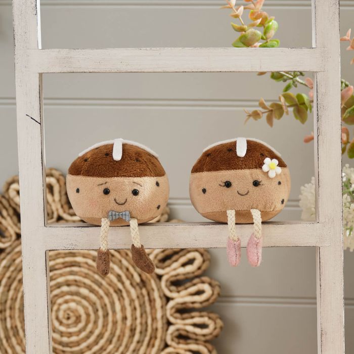 Tiny World Hot Cross Bun Shelf Sitter