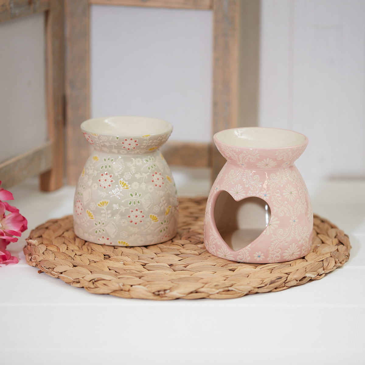 Pastel Ditsy Debossed Oil Burner