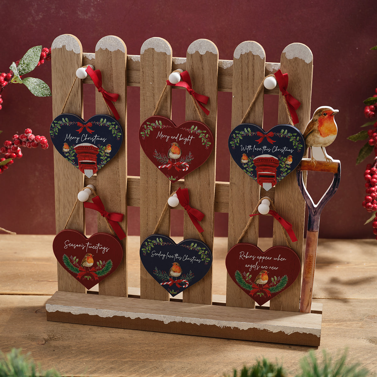 Robin Festive Wood Heart Hanger