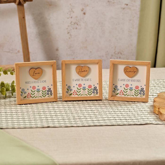 Flourish & Foliage 3D Heart Easel Plaque